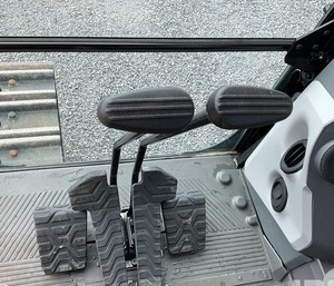 รถขุดแคตเตอร์พิลลาร์ 320CL ประสิทธิภาพสูง จัดส่งรวดเร็ว ราคาดีที่สุด ซื้อเลย มีจำหน่ายขายส่ง - Product Image 6