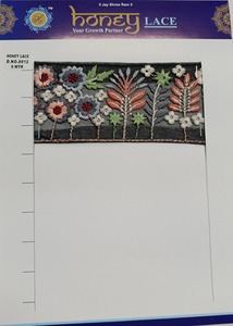 ผ้าปักลูกไม้ลายดอกไม้สีสันสดใสสง่างามพร้อมลวดลายดอกไม้สำหรับการตัดเย็บแบบทำมือสินค้าขายส่ง - Product Image 4