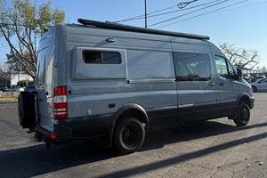 <span class=keywords><strong>Mercedes</strong></span>-Benz <span class=keywords><strong>Sprinter</strong></span> 3500 <span class=keywords><strong>4x4</strong></span> 2017 en excellent état - Product Image 3