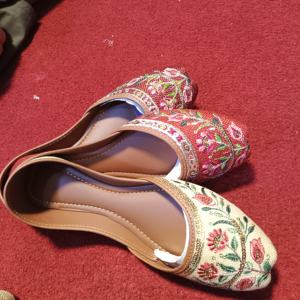 Chaussures Khussa Jutti en jute pour femmes Qualité Fantaisie Élégante Pierres Khussa Logo Personnalisé et Couleur Bout Fermé Vente en Gros - Product Image 6