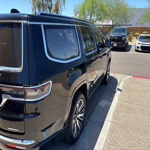 Jeep Grand Wagoneer 2022 en Perfectas Condiciones - Product Image 2