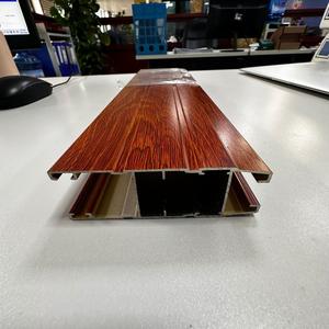 Profil de cadre de fenêtre latérale en aluminium de grain de bois fabriqué à Song Hong shalumi Vietnam - Product Image 5