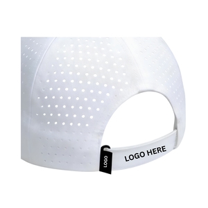 Gorra de Golf de Alto Rendimiento con Logotipo Personalizado, 6 Paneles, Impermeable, con Detalle de Cuerda, Cierre Ajustable, Soporte para Tees y Marcador de Pelota Magnético - Product Image 4