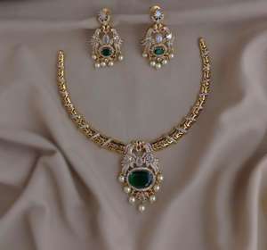 Conjunto de Collar con Acabado Mate CZ, Collar Hasli con Pendientes, Calidad Premium, Uso Mínimo, Perfecto para Fiestas y Bodas - Product Image 1