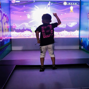 屋内デジタルインタラクティブトランポリン投影ゲーム機器を子供向けアミューズメント施設、スポーツプレイゾーン向けにカスタマイズ - Product Image 3