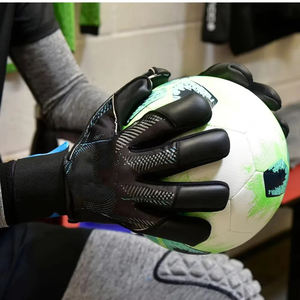 Nouveaux gants de gardien de but de football de haute qualité Concevez votre propre combat Porter des gants de gardien de but de football - Product Image 3