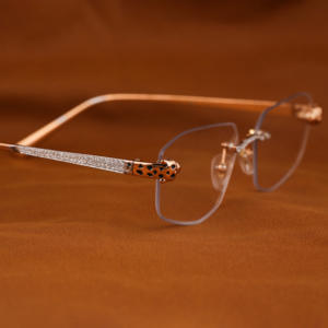 Gafas de Sol Rectangulares Unisex de Aleación sin Montura, Ligeras y Modernas para Uso Diario, con Lentes Cultivadas en Laboratorio - Product Image 2