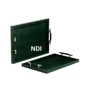 ถาดเสิร์ฟหนังแกะสลักลายด้วยมือ ชุด 2 ใบ พร้อมหูจับดีไซน์เก๋ สำหรับเสิร์ฟอาหารเช้าและกาแฟ - Product Image 1