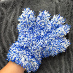 Gant de detailing TwinSkin - 2 textures, 5 doigts, portée de nettoyage illimitée - Product Image 1