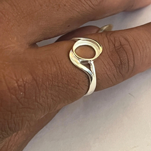 2025 Bases de bague ovales à bélière ouverte en argent sterling 925, réglables pour la création de bijoux DIY et l'incrustation de cabochons en résine - Product Image 1