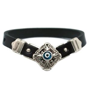 สร้อยข้อมือนำโชคของผู้ชาย - Product Image 1