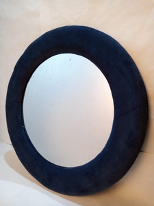 Miroir mural en forme de larme d'or Vintage moderne de haute qualité cadre en métal de style unique avec verre élégant pour la décoration de salon - Product Image 4