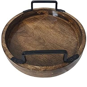 Assiette de chargeur de finition antique décorative au design élégant pour la restauration plateau de service en métal fabriqué à la main - Product Image 2