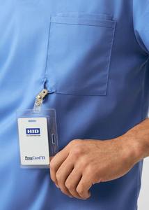 Exfoliantes médicos para hombres Doctor quirófano Super suave Exfoliante quirúrgico Pediatría Cómodo 2 bolsillos con cuello en V para hombres Top Ceil - Product Image 6