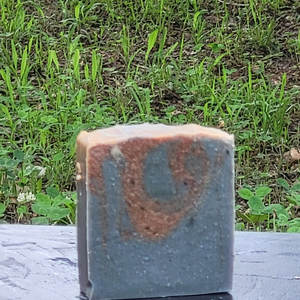 Jabón perfumado natural sin crueldad animal Midnight in Havana de 4.5 oz - Product Image 5