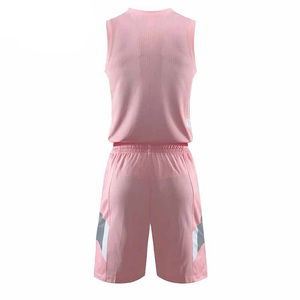 ชุดบาสเก็ตบอลแฟชั่นสุดฮิต ระบายอากาศได้ดี ผลิตจากโพลีเอสเตอร์ แบบยูนิเซ็กซ์ พร้อมโลโก้สั่งทำได้ มีตัวเลือกสีและขนาด แขนสั้น - Product Image 3