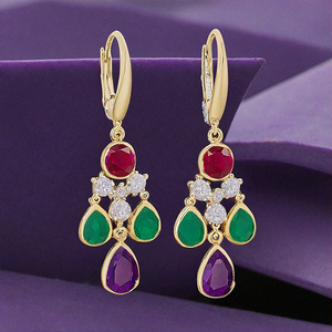 Boucles d'oreilles pendantes en plaqué or 18 carats de créateur Boucles d'oreilles en diamant avec perles faites à la main pour femmes et filles Cadeau de mode - Product Image 3