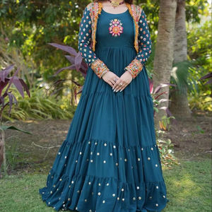 ROBE DE TRAVAIL À BRODERIE GEORGETTE LOURDE AVEC BRODERIE LOURDE DUPATTA - Product Image 1