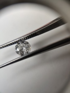 เพชรทรงกลมขนาดเล็ก 1.0 มม. 1.30 มม. 1.5 มม. แบบเจียระไนบริลเลียนท์ธรรมชาติทุกขนาด ราคาถูกที่สุดและมีคุณภาพดีกว่า - Product Image 2