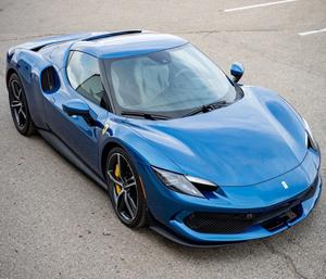 Ferrari 296 GTB 2024, supercar hybride, en excellent état, transaction honnête, dotée d'un moteur V6 biturbo de 3,0 L et d'un moteur électrique - Product Image 1