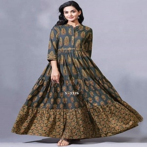 Robe décontractée indienne fantaisie pour dames en coton imprimé Kurti avec broderie manuelle du fournisseur et exportateur de rayonne de soie - Product Image 6
