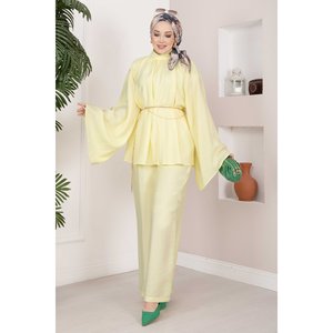 Ensemble pantalon tunique élégant et décontracté avec ceinture chaîne, en jaune tendance moderne, taille XS, pour printemps/été automne, tissu mousseline, MOQ 3 pièces - Product Image 1