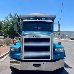 Camión Volquete Usado Freightliner FL112 2015 de 5 Ejes en EXCELENTE ESTADO, LISTO PARA ENVIAR a Todo el Mundo - Product Image 1