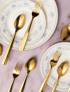 Ensemble de couverts de haute qualité fini or, idéal pour la décoration de table à la maison, les fêtes et l'utilisation dans les hôtels et restaurants, vente en gros en provenance d'Inde - Product Image 6