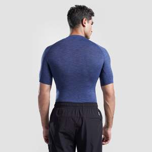 เสื้อยืดคอมเพรสชั่น GA Men's Navy 2.0 ทรงเข้ารูป แขนสั้น ผ้าถัก ลายเรียบ ดีไซน์เนอร์  แบบเรียบง่าย - Product Image 2