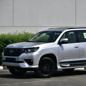 Toyota Land Cruiser Prado Usada, Todoterreno Diésel con Caja de Cambios Automática, Asientos de Cuero R19, Tracción Delantera, Cámara Trasera, Volante a la Izquierda - Product Image 1