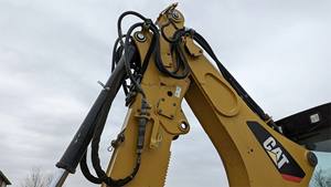 Japonais fiable utilisé pour les chargeuses-pelleteuses CAT 416E 420E 420F boîte de vitesses moteur haute productivité garantie de 2 ans à vendre - Product Image 6