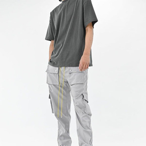 กางเกงคาร์โก้ผู้ชายทรงหลวมผ้าฝ้ายเอวสูง สไตล์สตรีทแวร์ ระบายอากาศ แห้งเร็ว มีกระเป๋าหลายช่อง สีเข้ม ลดราคา - Product Image 5