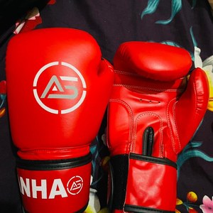 Guantes de Boxeo de Cuero con Correa de Muñeca Ajustable, Ajuste Universal para Uso Deportivo, Tamaño Estándar - Product Image 1