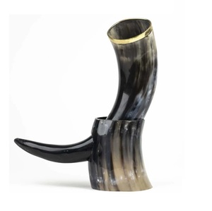 Authentique corne à boire viking avec support, corne de bœuf artisanale, mug à méde et à bière, ensemble cadeau nordique pour les festivals médiévaux - Product Image 2