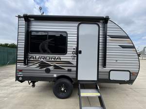 Autocaravanas Forest River Aurora Light 13RDX 2025 2026 Económicas, 16 pies, para 3 Personas, con Cama Queen, Remolques de Viaje, Listas para Enviar - Product Image 4