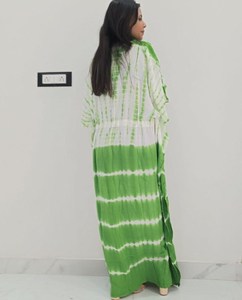 Nouveauté 2024 Kaftan pour femmes en coton tie-dye fait main, long jusqu'au sol, col en V, manches longues, écologique - Product Image 4