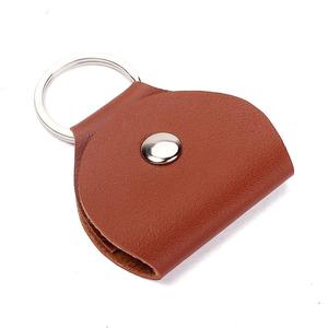 Estuche para púas de guitarra Vintage hecho a mano de cuero genuino, soporte para púas personalizado, accesorio para púas de cuero para guitarra - Product Image 2