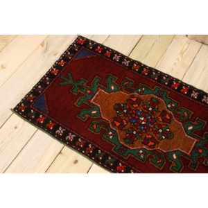 Petit tapis vintage 1,7x3,2 pi (53x99 cm), tapis turc en laine rouge unie - Product Image 4