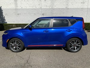 Kia Soul GT Line Turbo FWD 2020 disponible à la vente, faible kilométrage, moteur essence, véhicule propre et sans accident. - Product Image 4