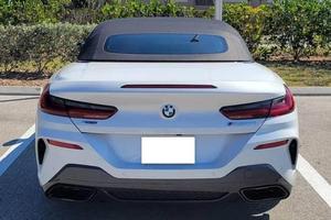 Sedán de Lujo de Alto Rendimiento Usado 2023, Premium Grand Touring de 2 Puertas, Potente Capacidad AWD, Transmisión Automática, Cuero - Product Image 3