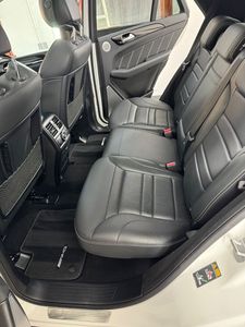 เบนซ์ GLE 63 AMG ปี 2024 รถกระบะ ดีเซล เทอร์โบ เกียร์อัตโนมัติ หลังคาซันรูฟ เบาะหนัง พวงมาลัยซ้าย สีเข้ม ล้อแม็ก R18 - Product Image 5