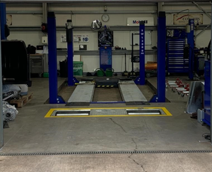 ใช้งานง่าย ลิฟท์ยกรถ 4 เสา รุ่นใหม่ ขายดี ประสิทธิภาพสูง มีสินค้าในสต็อกจำนวนมาก - Product Image 2