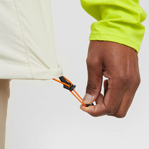 Nueva moda desgaste nuevo diseño Oem servicio logotipo personalizado al aire libre impermeable transpirable hombres chaqueta Softshell para la venta - Product Image 4