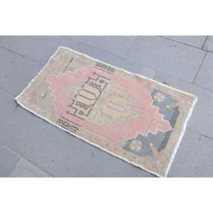 Petit tapis vintage 1,8 x 3,3 pieds, tapis turc, tapis persan en laine rouge et bleu - Product Image 2