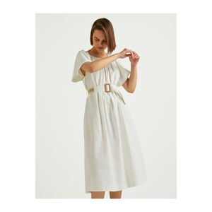 Vestido casual de manga corta BGN con cuello bicicleta y cinturón de alambre Modelo S23D143 Turquía - Product Image 3