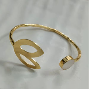 Bracelet réglable en laiton avec queue de poisson en pierre unique naturelle plaqué or et argent bijoux personnalisés en gros - Product Image 3