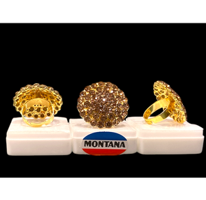 Bague élégante en incrustation de diamants américains avec placage d'or et d'argent sur un alliage de laiton durable, parfaite pour les femmes et les filles - Product Image 2