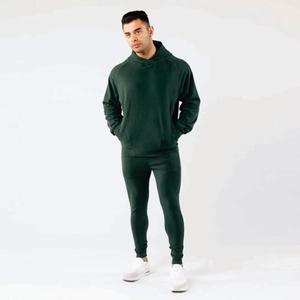 OEM al por mayor tendencia 2025 hombres conjuntos chándal de algodón personalizado Streetwear chándales para hombres - Product Image 1