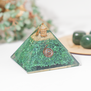 Meilleure pyramide de guérison en malachite orgone pour la méditation et la décoration, idéale pour soulager le stress - Product Image 2