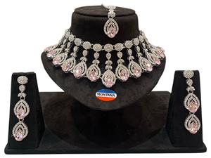 Ensemble de collier ras du cou classique pour femmes élégantes avec boucles d'oreilles pour la fête et l'anniversaire Événements traditionnels Idée de cadeau - Product Image 2